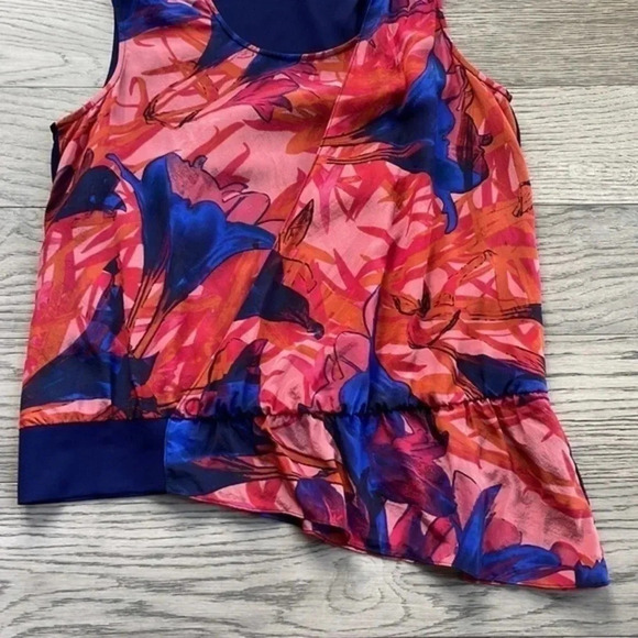 Anthropologie Leifsdottir Patterned Silk Blend Faux
Wrap Asymmetric Hem Top sz 6 - Picture 3 of 8